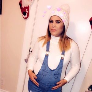 Meet your Posher, Roxana